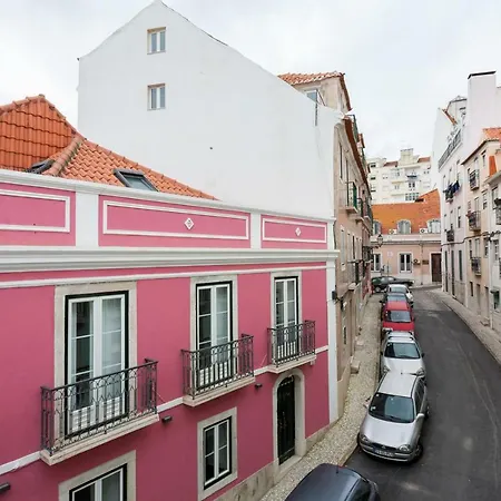 Altido Charming 1br Apt With Workspace In Sao Bento * Lisbon