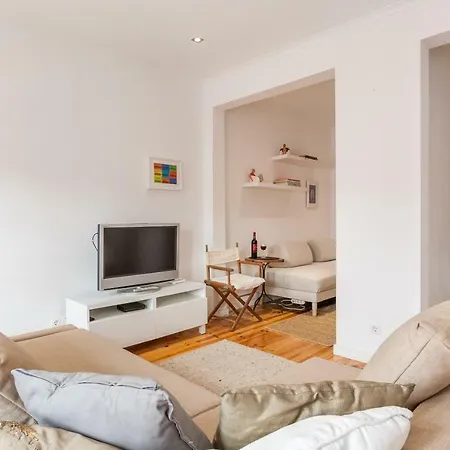 Apartment Altido Charming 1br Apt With Workspace In Sao Bento Lisbon